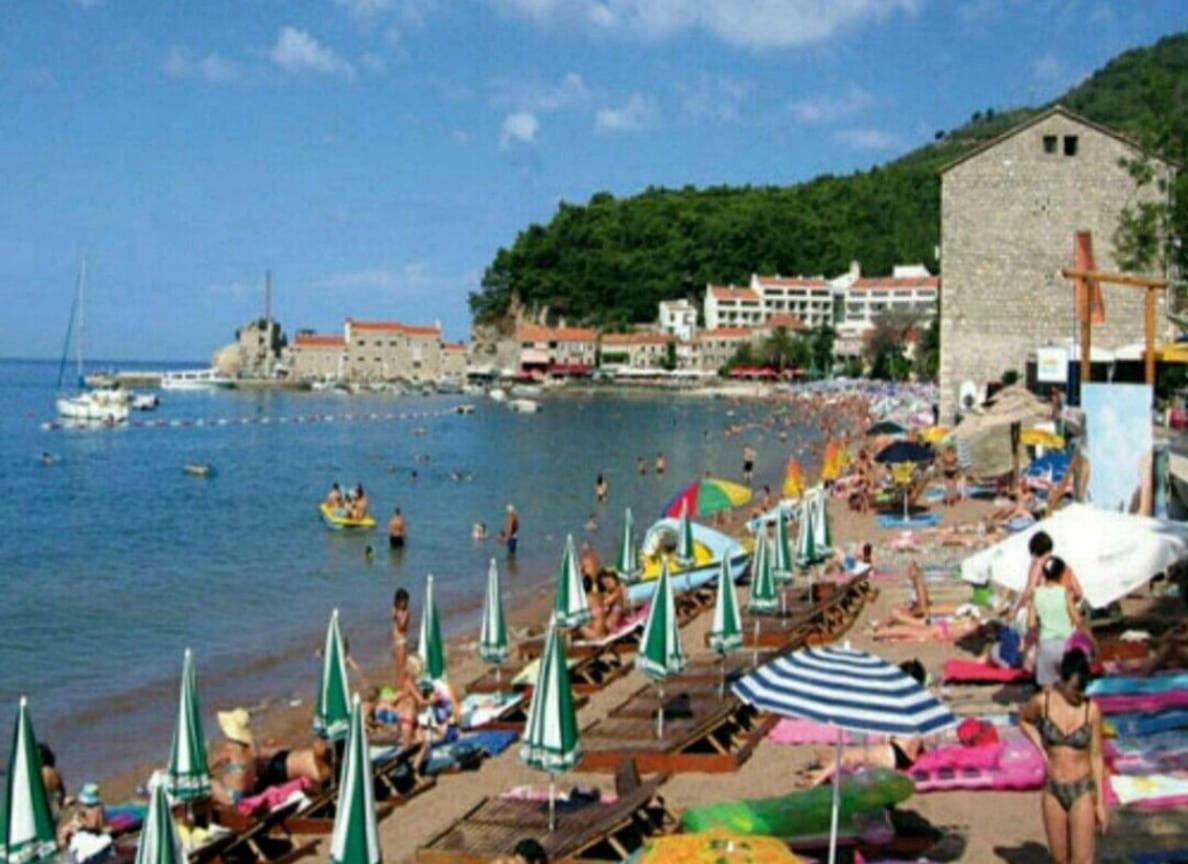 Villa Julia Petrovac na moru Exterior foto